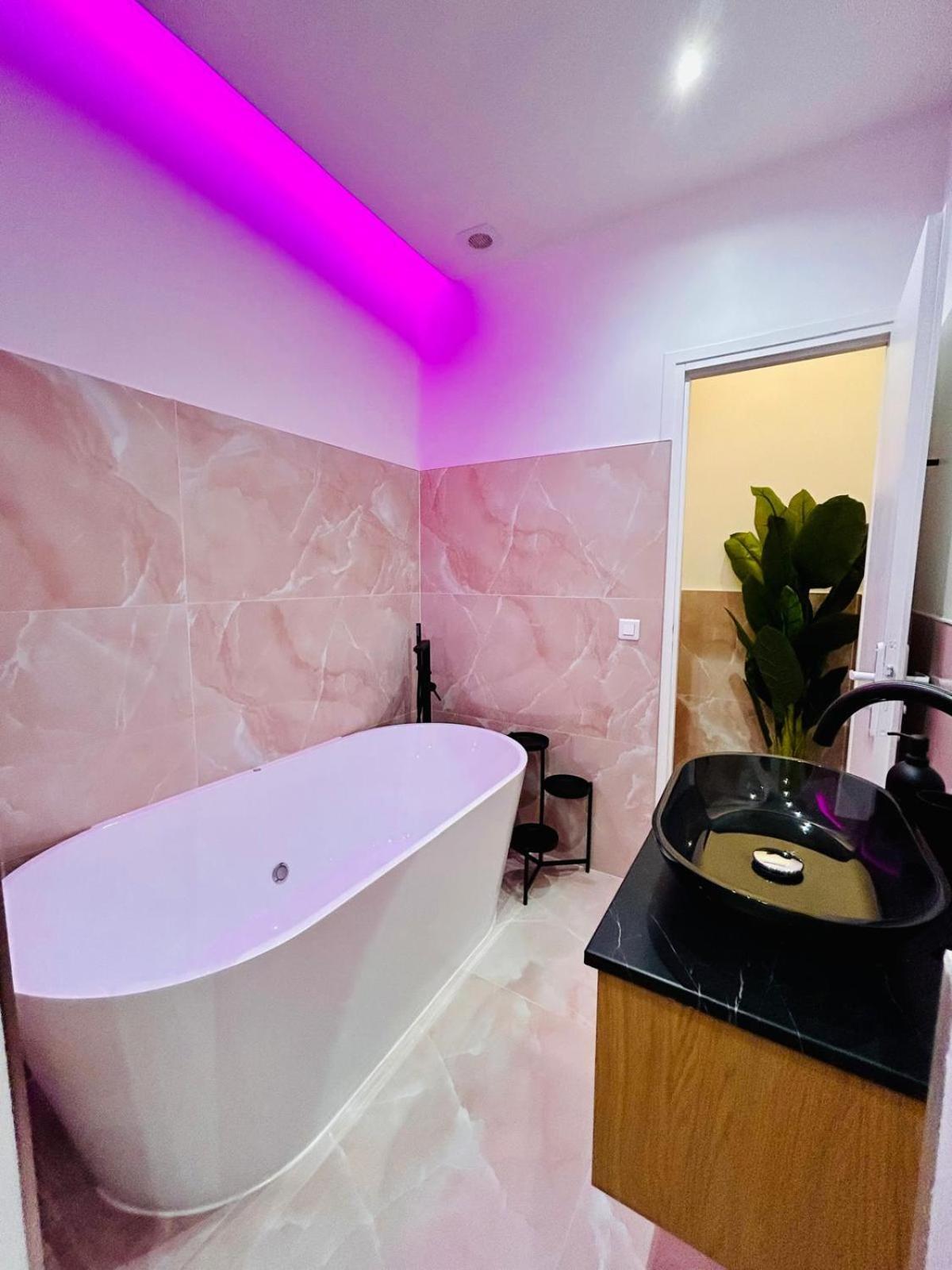Intimate Escape - Seaside - Spa Bath - Wifi - Ac Nice Exterior foto