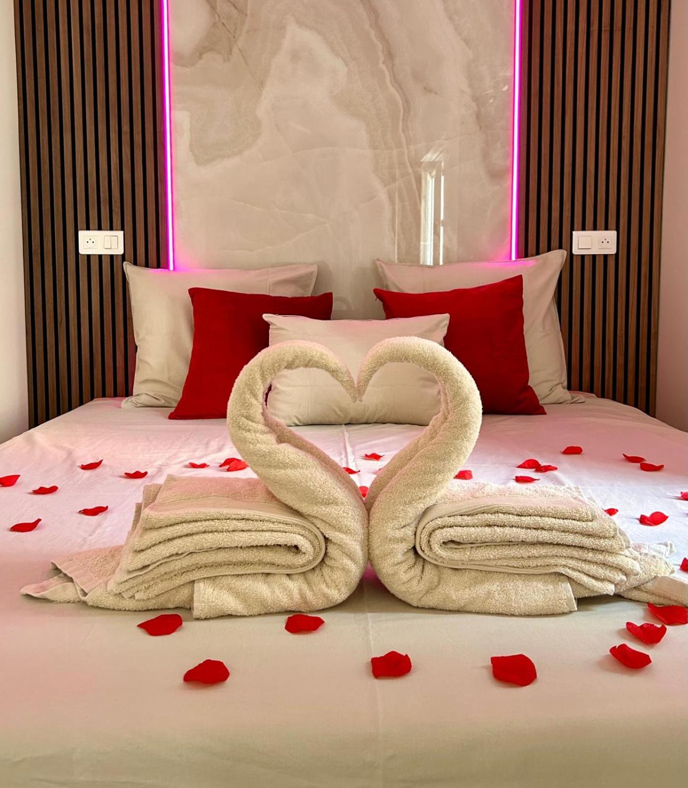 Intimate Escape - Seaside - Spa Bath - Wifi - Ac Nice Exterior foto